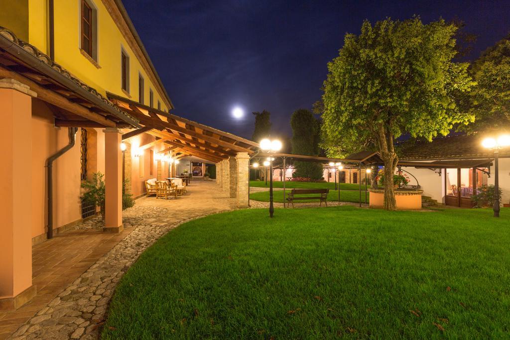 Corte Dei Tini Villa Vomano Buitenkant foto