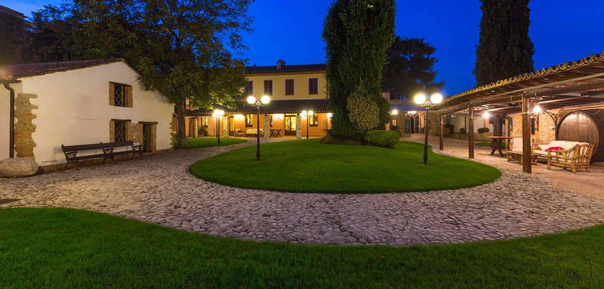 Corte Dei Tini Villa Vomano Buitenkant foto