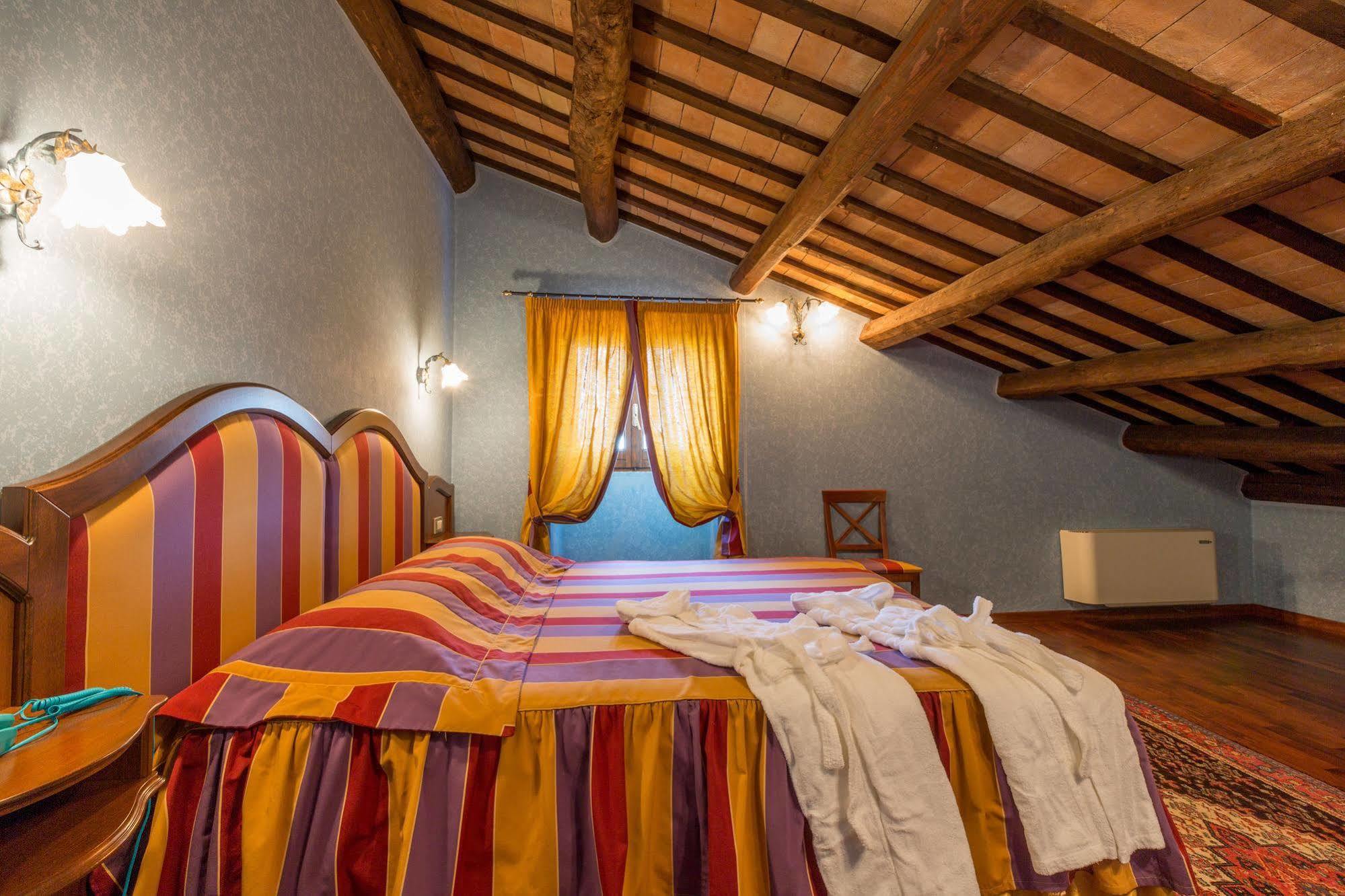 Corte Dei Tini Villa Vomano Buitenkant foto